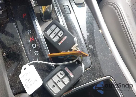 2016 Honda Accord Ex-L z USA, uszkodzony, nr VIN 1HGCR2F95GA053738